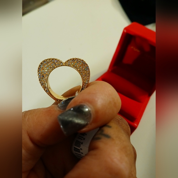 Kurt Geiger Gold and red Ring heart size 8 - Picture 5 of 6